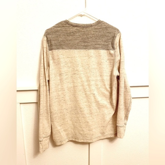 American Eagle Outfitters Men’s Thermal large gray/cream long sleeve pullover - Picture 2 of 6